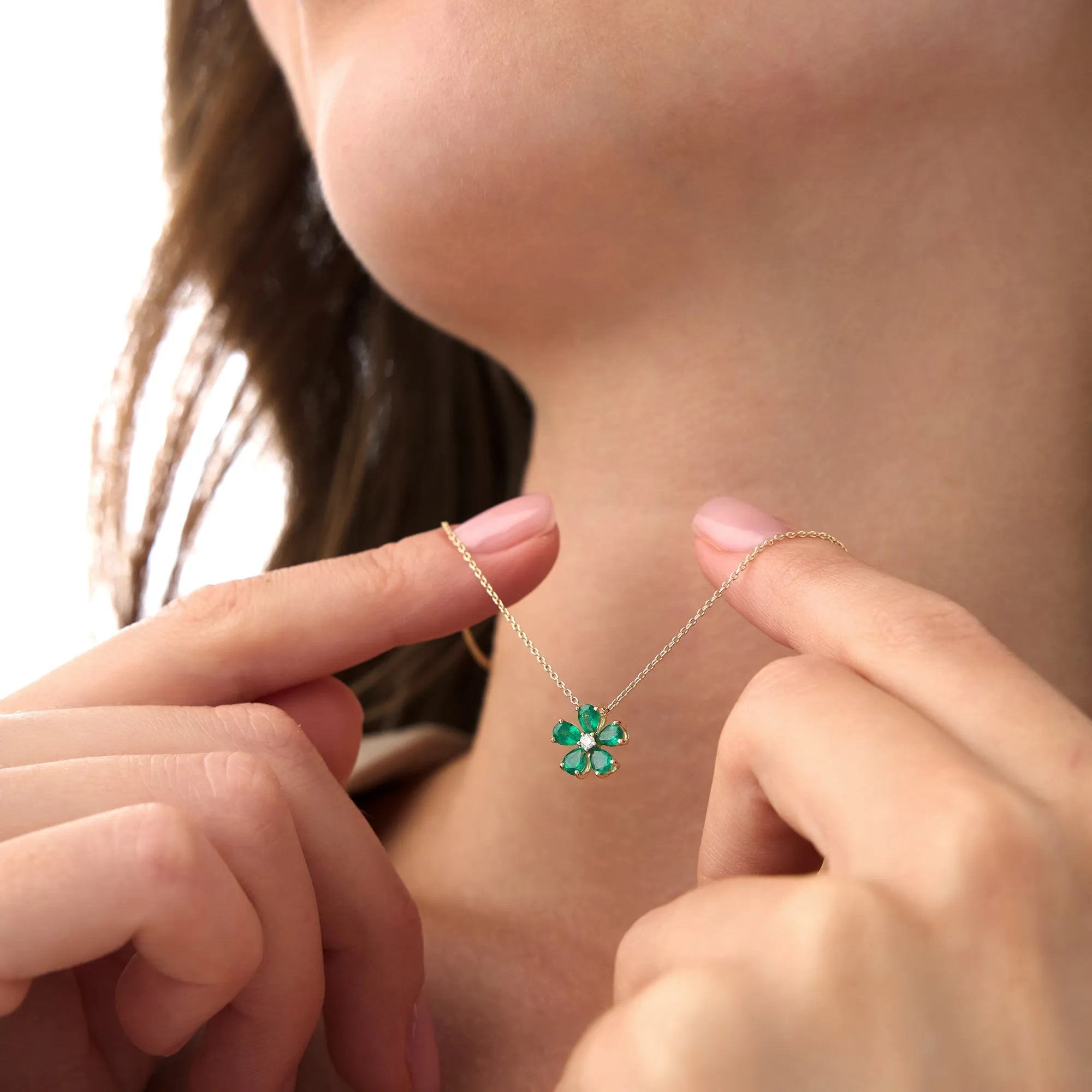 14k Solid Yellow Gold Pear Shape Emerald 0.65 CTW and Round Diamond 0.03 CTW Floral Flower Pendant Necklace