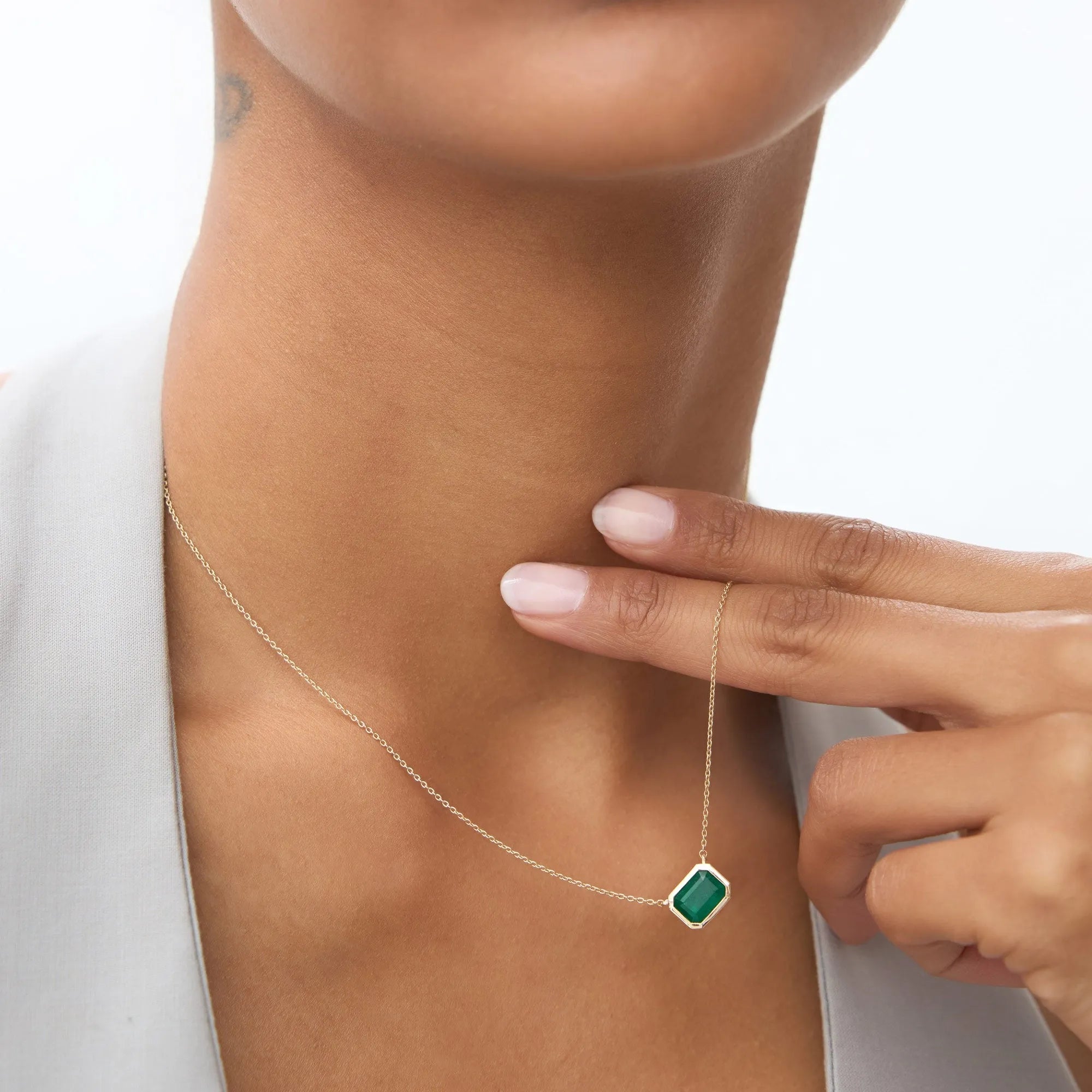 14k Solid Gold Octagon Cut Emerald 1.50 to 2.20 CTW Bezel Setting Necklace