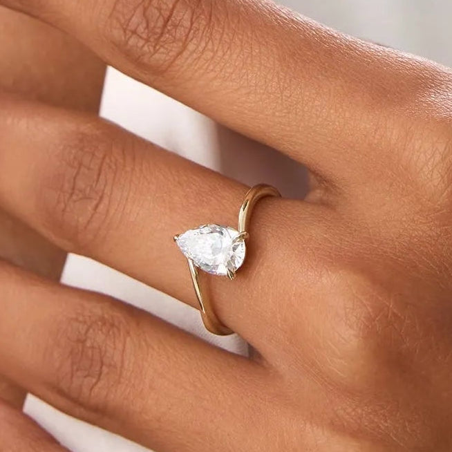 1.00 Ctw 14k Gold Pear Shape Lab Grown Diamond S Setting Engagement Ring
