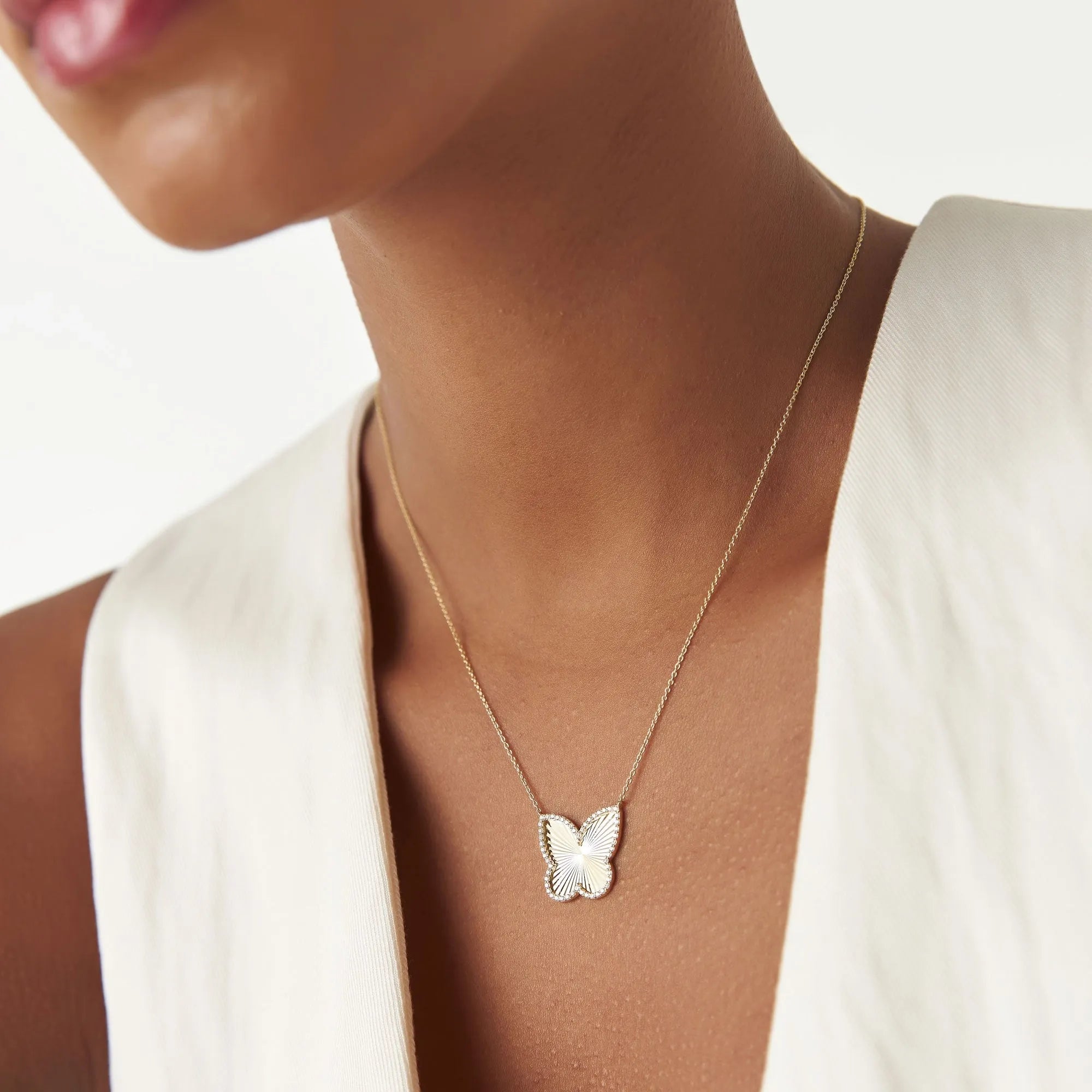 14K Solid Gold 0.30 CTW Round Diamond Textured Butterfly Charm Pendant Necklace