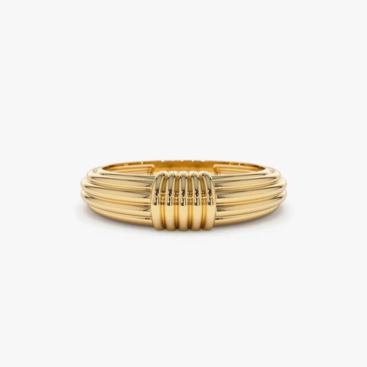 14k Ribbed Dome Graduating Gold Ring