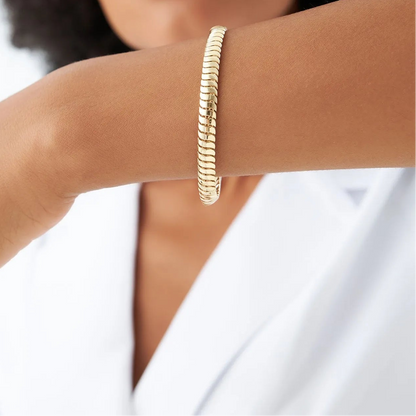 14K Gold 5.7mm Wide Cobra Link Chain Bracelet