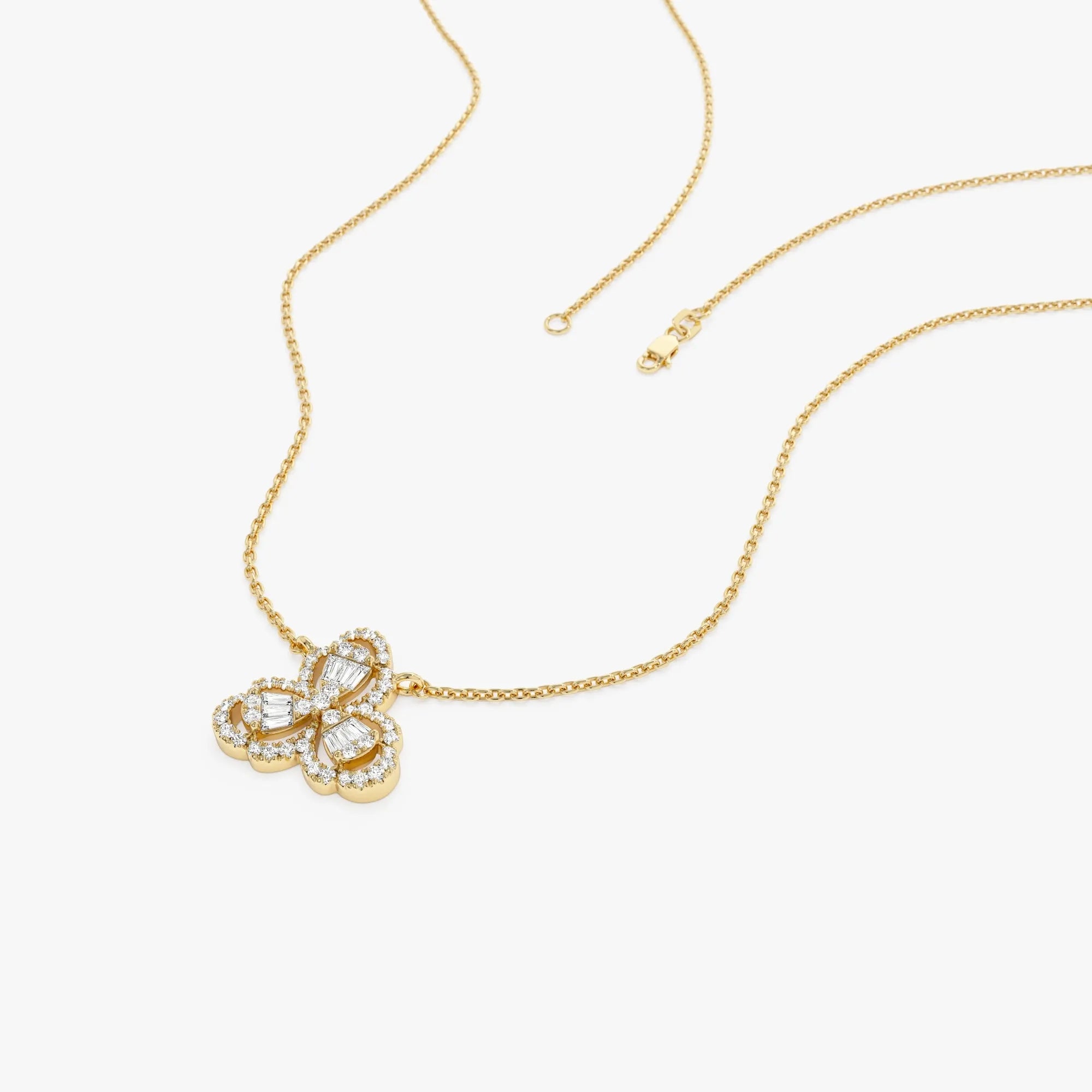 14K Solid Gold 0.25 CTW Round and Baguette Diamond Clover Necklace Prong Setting