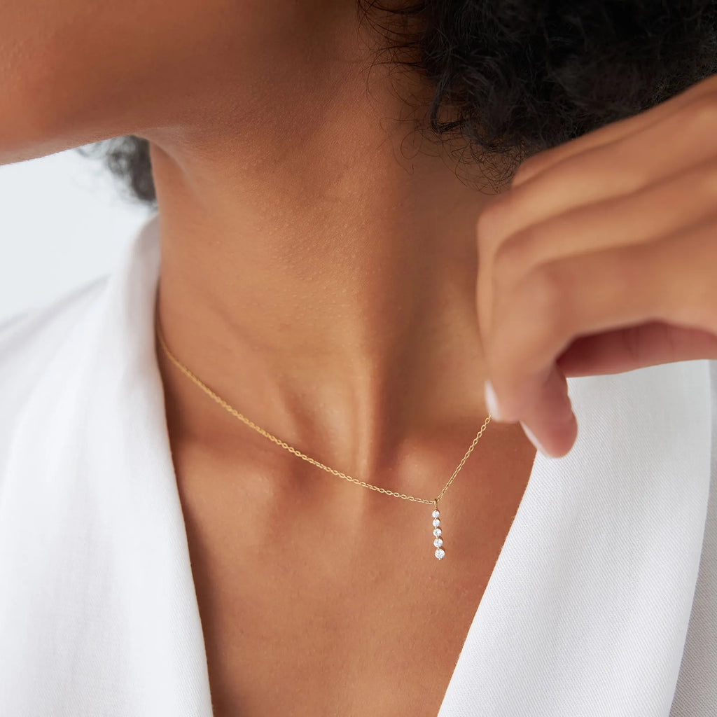 14K Solid Gold 0.22 CTW Round Diamond Bar Necklace
