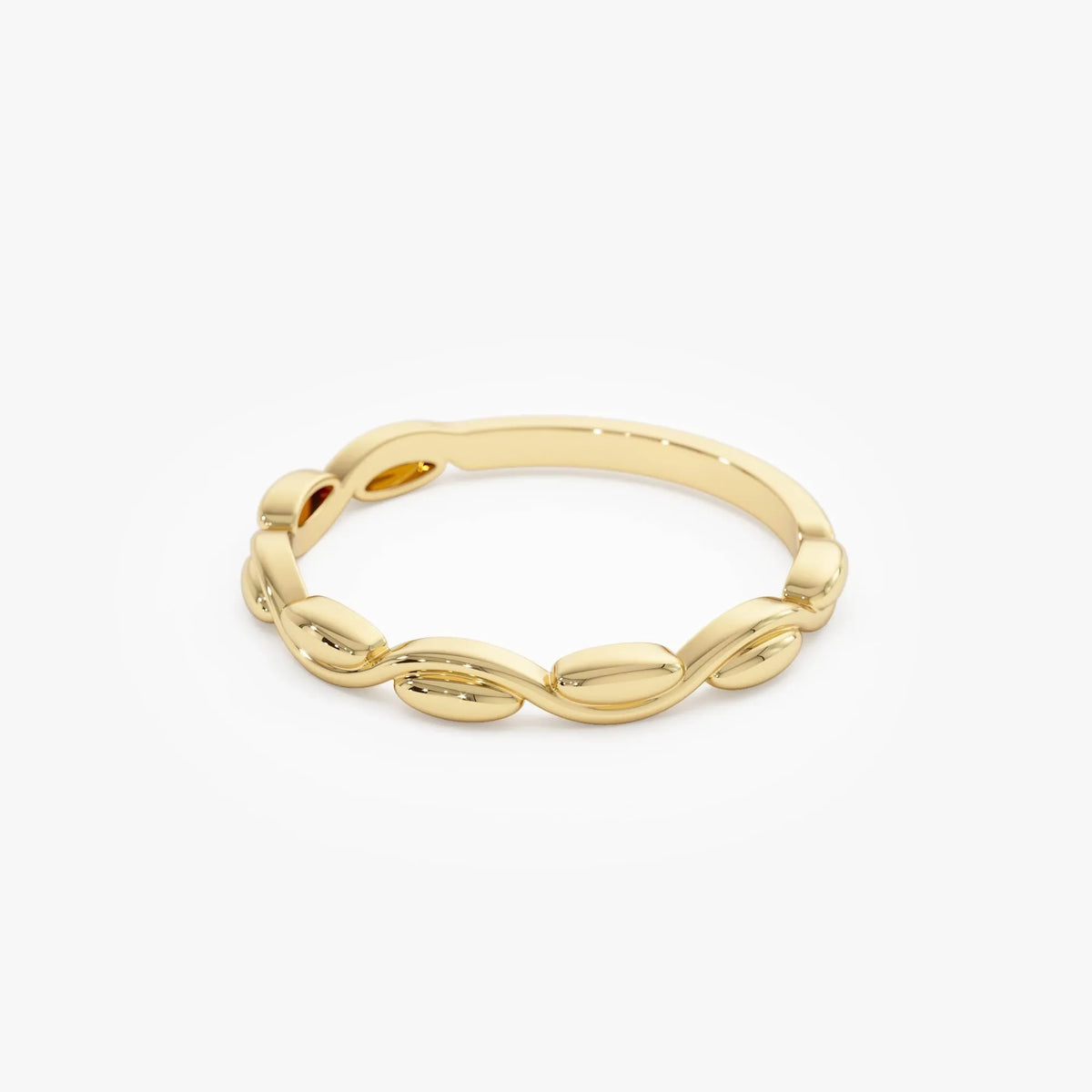 14k Gold Oval Link Ring 2.4mm Wide Graduated Band