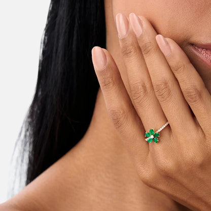 14K Solid Gold Pear Emerald and Round Diamond Five-Leaf Ring 0.80 CTW