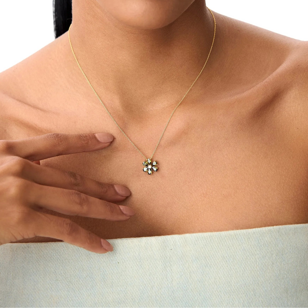 14k Solid Gold Peridot and Diamond Pear and Round Flower Necklace 1.45 Carat