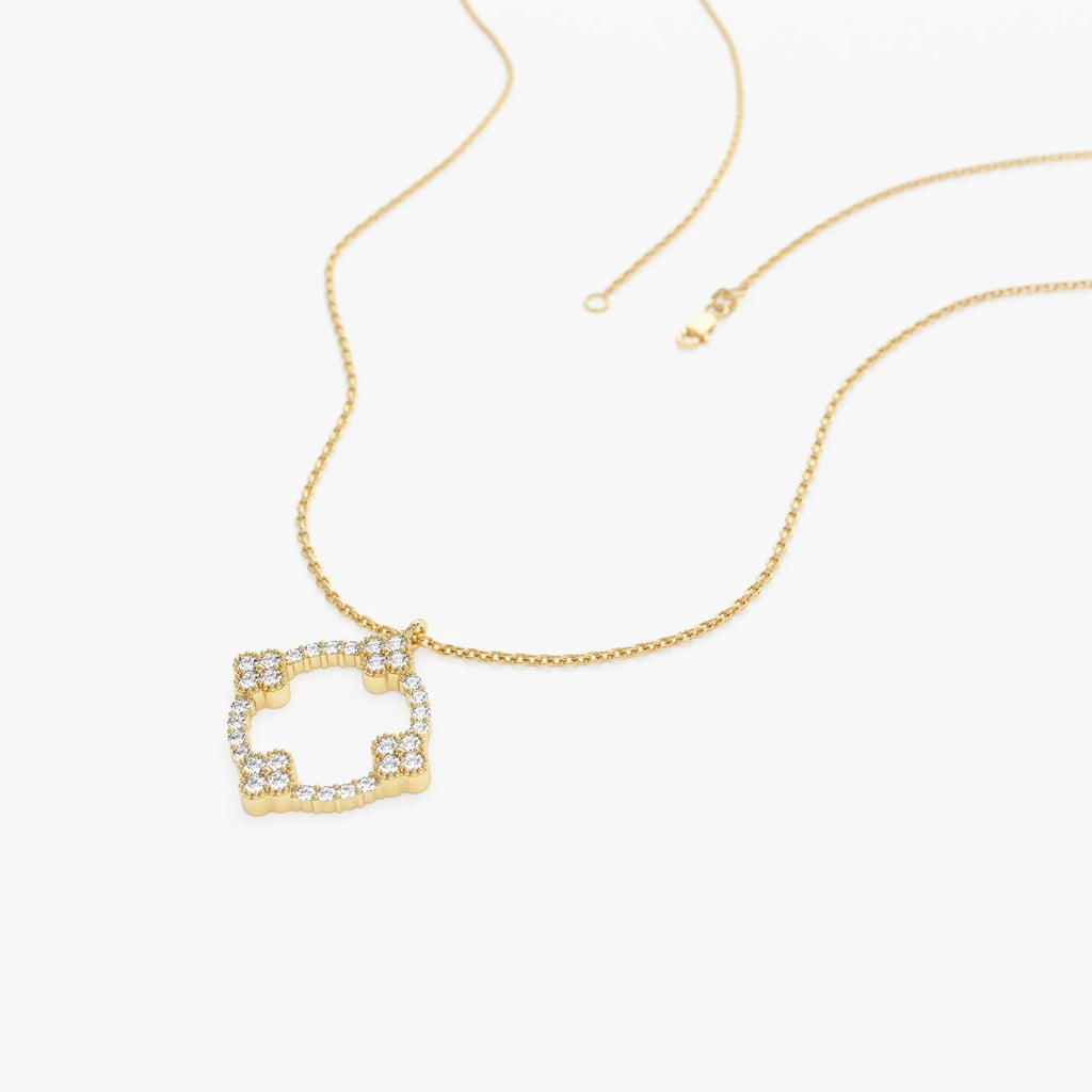 14K Solid Gold 0.32 CTW Round Diamond Clover Circle Necklace