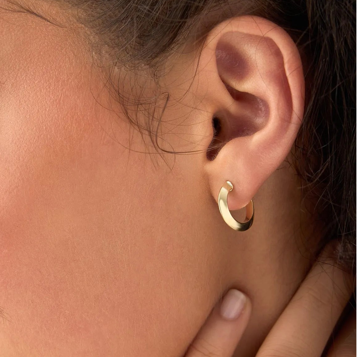 14k Yellow Gold Knife Edge Hoop Earrings 15mm Outer Diameter 2.8mm Width