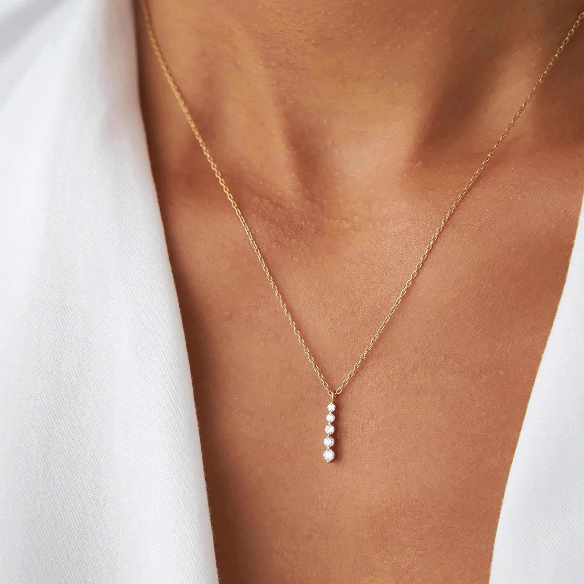 14K Solid Gold 0.22 CTW Round Diamond Bar Necklace