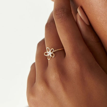 14K Solid Gold Round Diamond Flower Cluster Ring 0.10 ctw