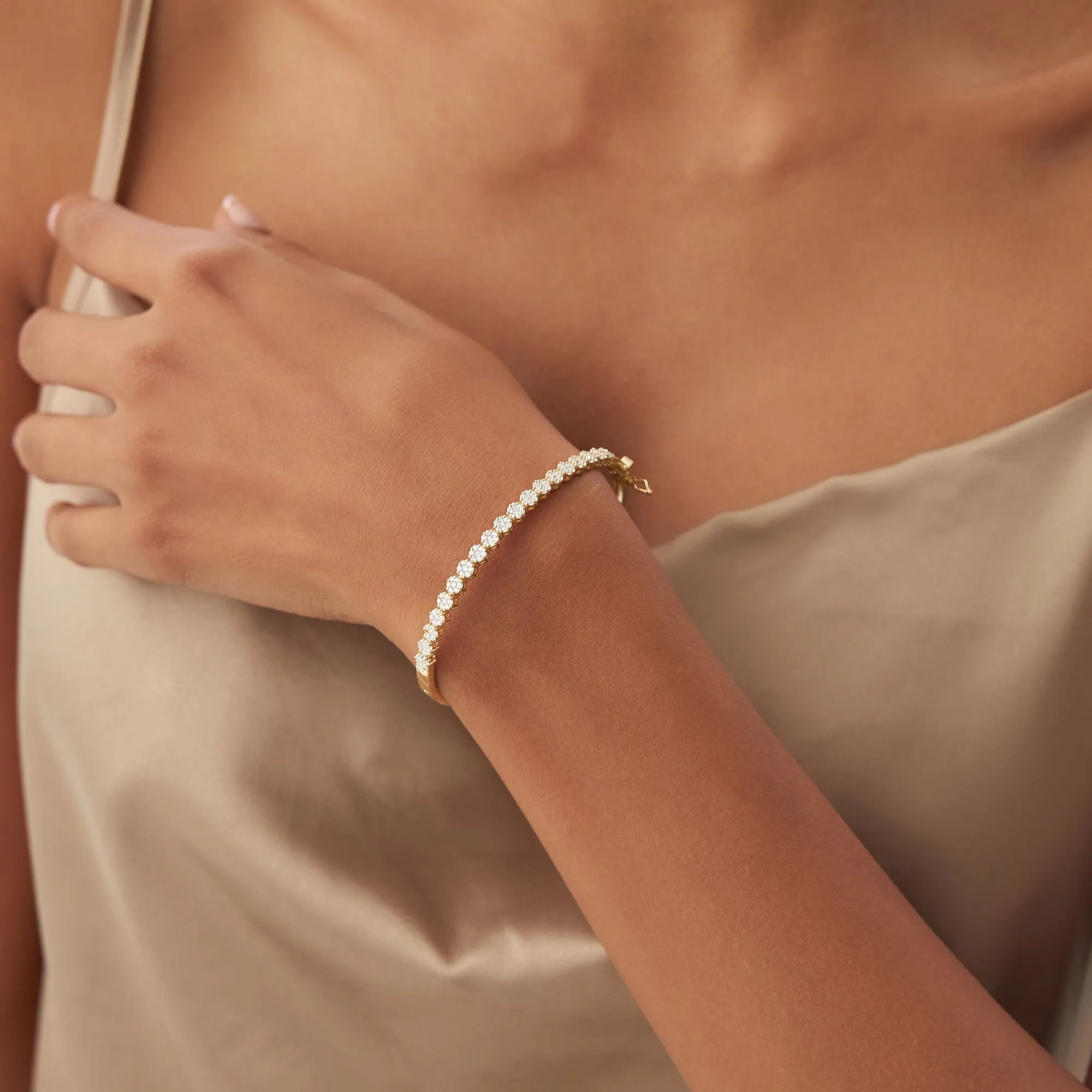 14K Solid Gold 1.15 CTW Round Diamond Cluster Bangle