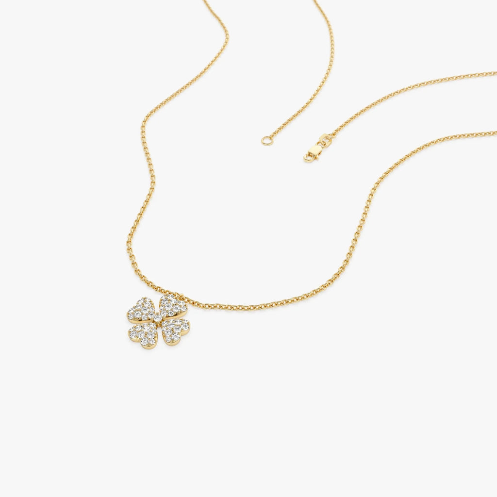 14K Solid Gold 0.25 CTW Round Diamond Clover Necklace
