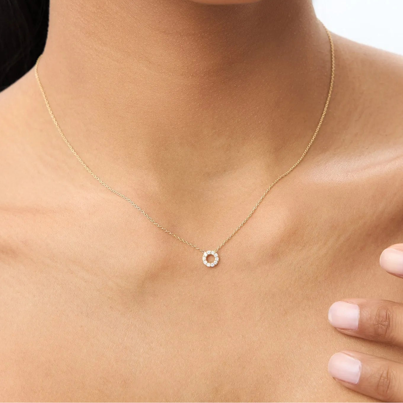 14K Solid Gold Round Diamond Mini Circle Pendant Necklace Prong Setting 0.10ctw