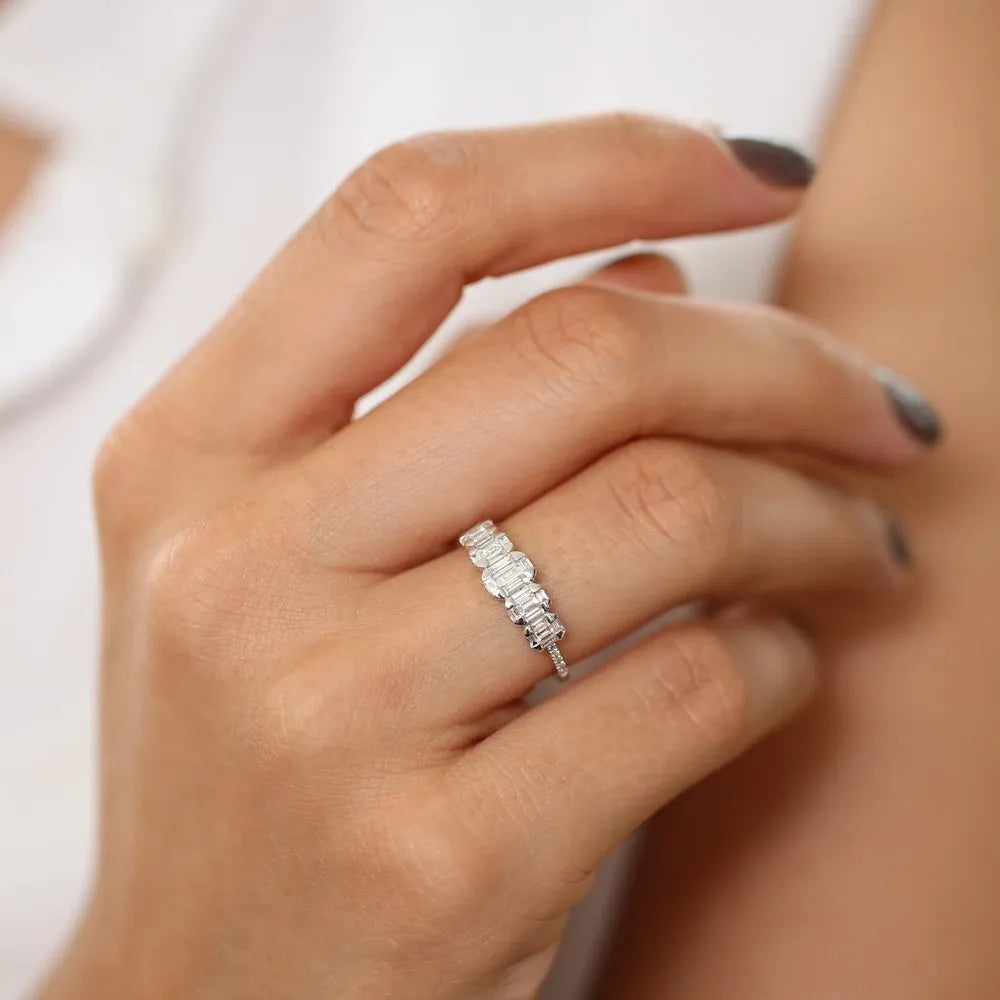 14K Gold 0.71 Carat Graduating Baguette and Round Diamond Ring