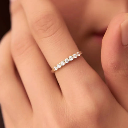 14k Solid Gold Round Diamond 7 Stone Shared Prong Basket Setting Band 0.40ctw