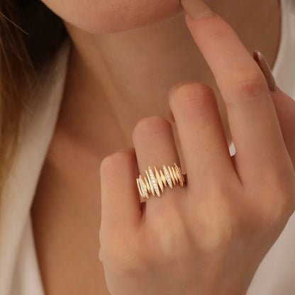 14K Solid Gold Round Diamond 0.28 Carat Spike Ring