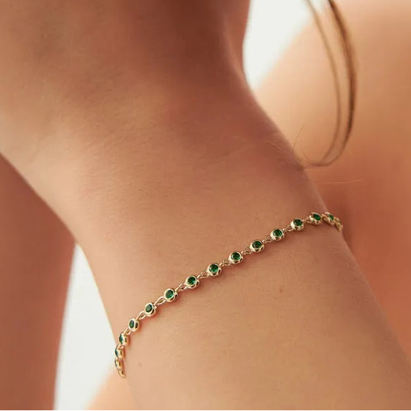 14k Gold 0.80ctw Round Emerald Bezel Set Tennis Bracelet