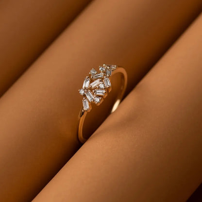 14k Gold 0.30 CTW Baguette and Round Diamond Cluster Ring