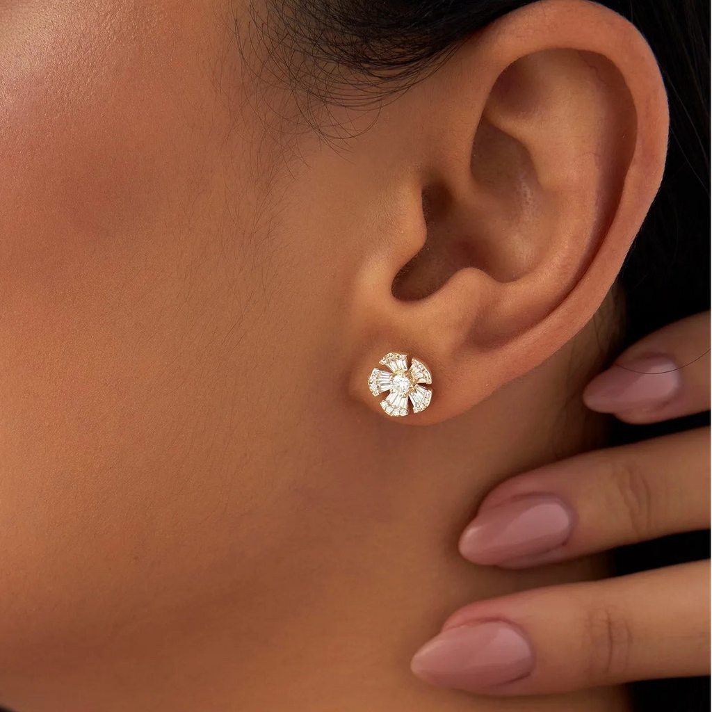 14k Gold Diamond Baguette and Round Cut Flower Stud Earrings 0.85 ctw