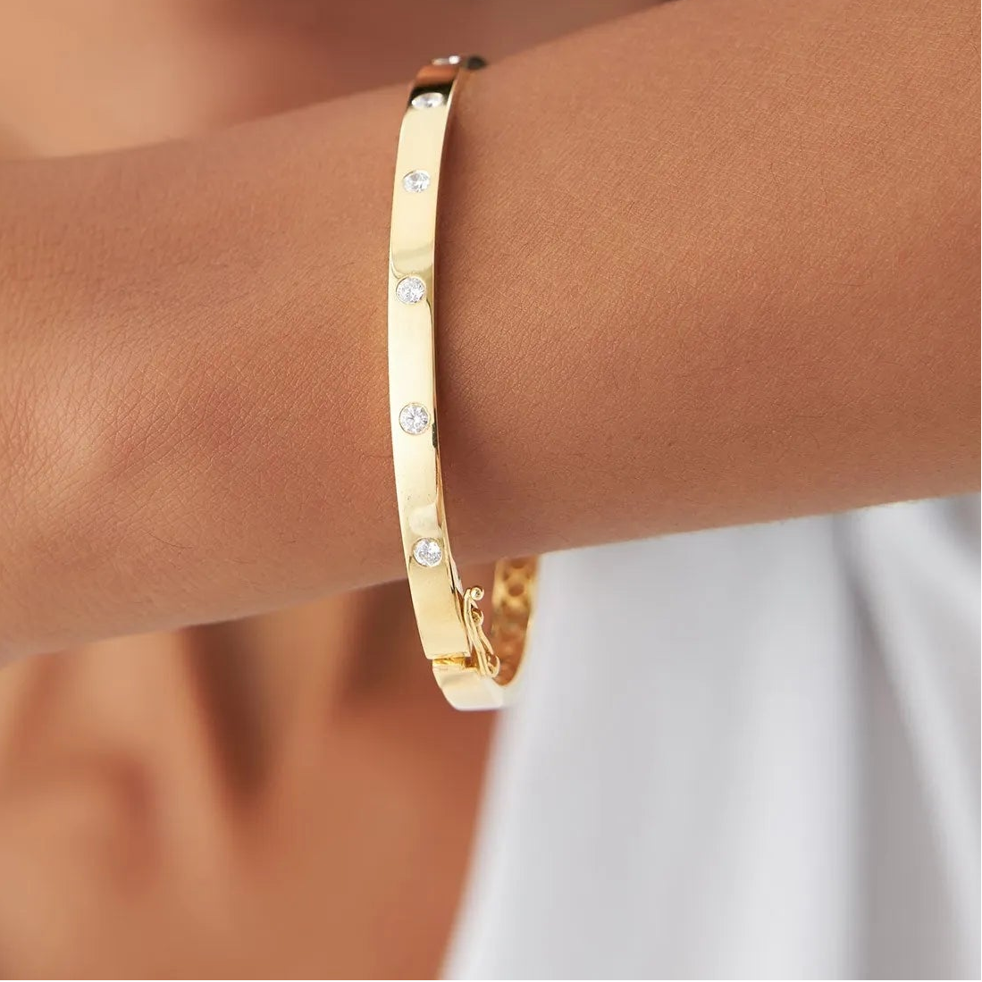 14K Solid Gold 0.22 CTW Round Diamond Flat Flush Setting Stacking Bangle