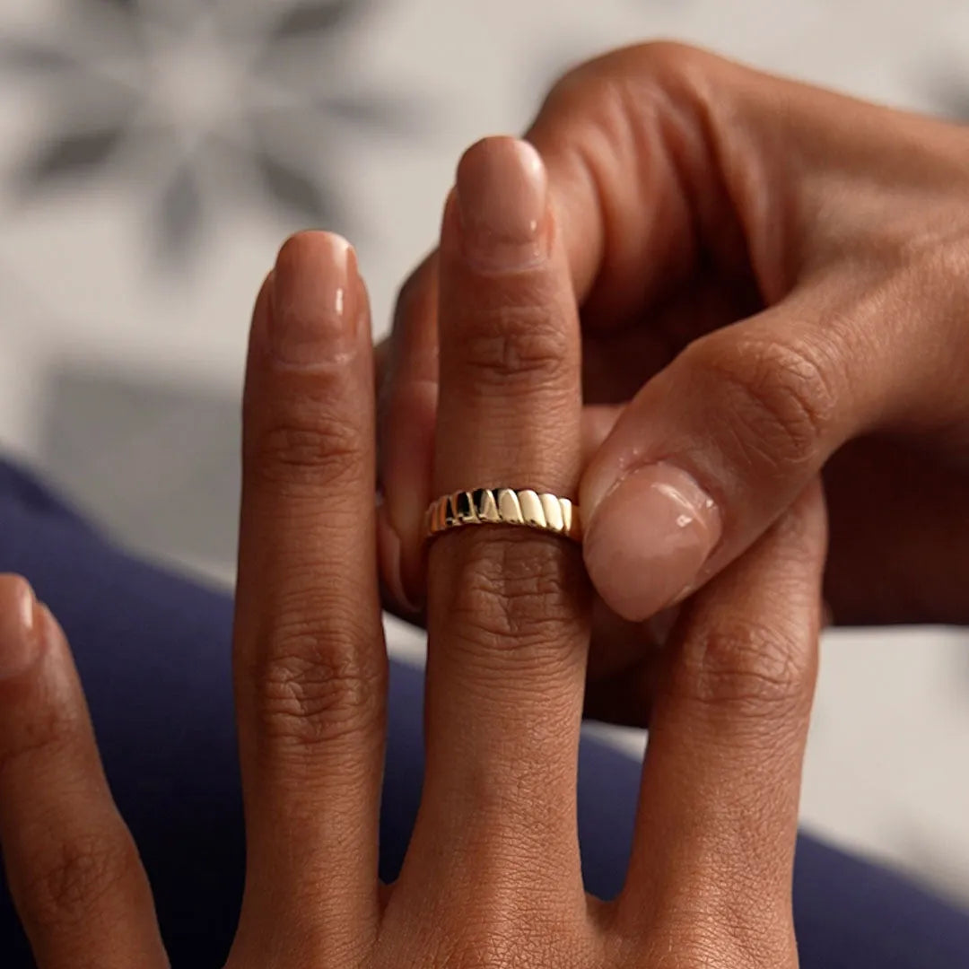 14k Solid Gold Twisted Bold Band Ring 4mm Width Minimalist Design