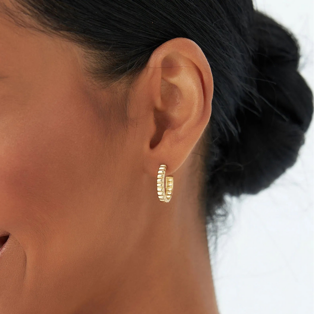 14k Gold Bubble C Shape Hoop Earrings 18mm Outer Diameter 3.4mm Width