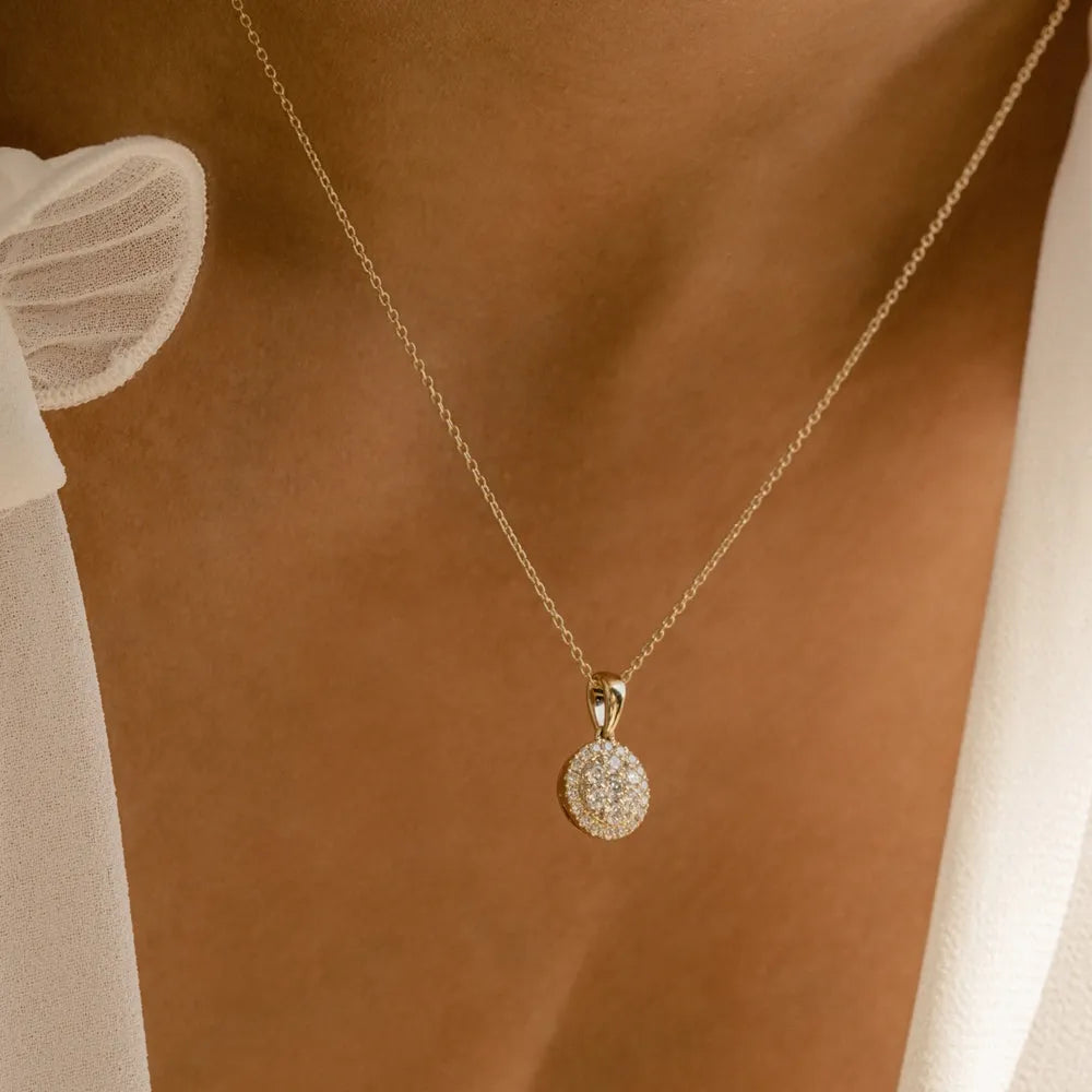 14K Solid Gold Round Diamond Illusion Cluster Disc Necklace 0.42ctw