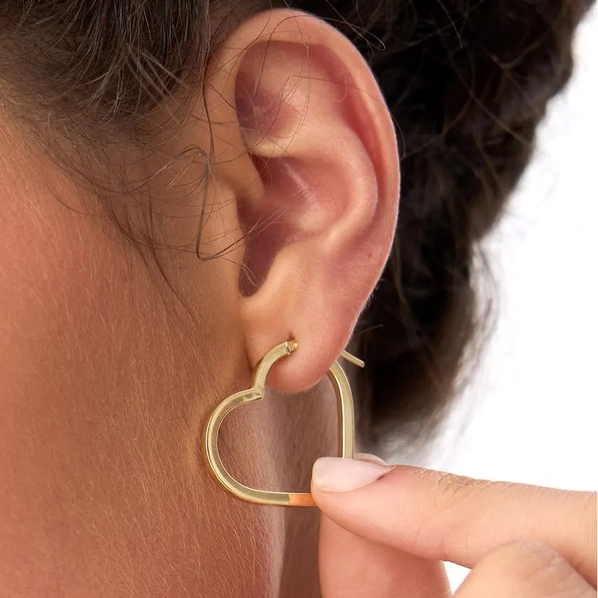 14k Yellow Gold Heart Shaped Hoop Earrings 25mm Inner Diameter 2mm Width