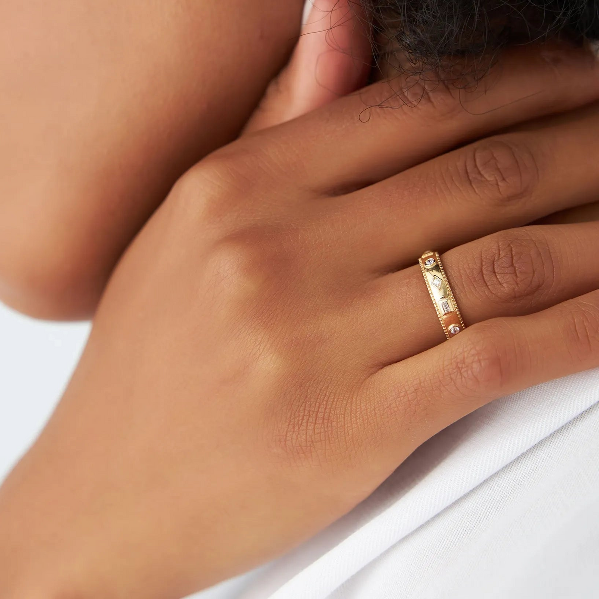 14K Solid Gold Round and Baguette Diamond 0.16 Carat Mixed Shape Band