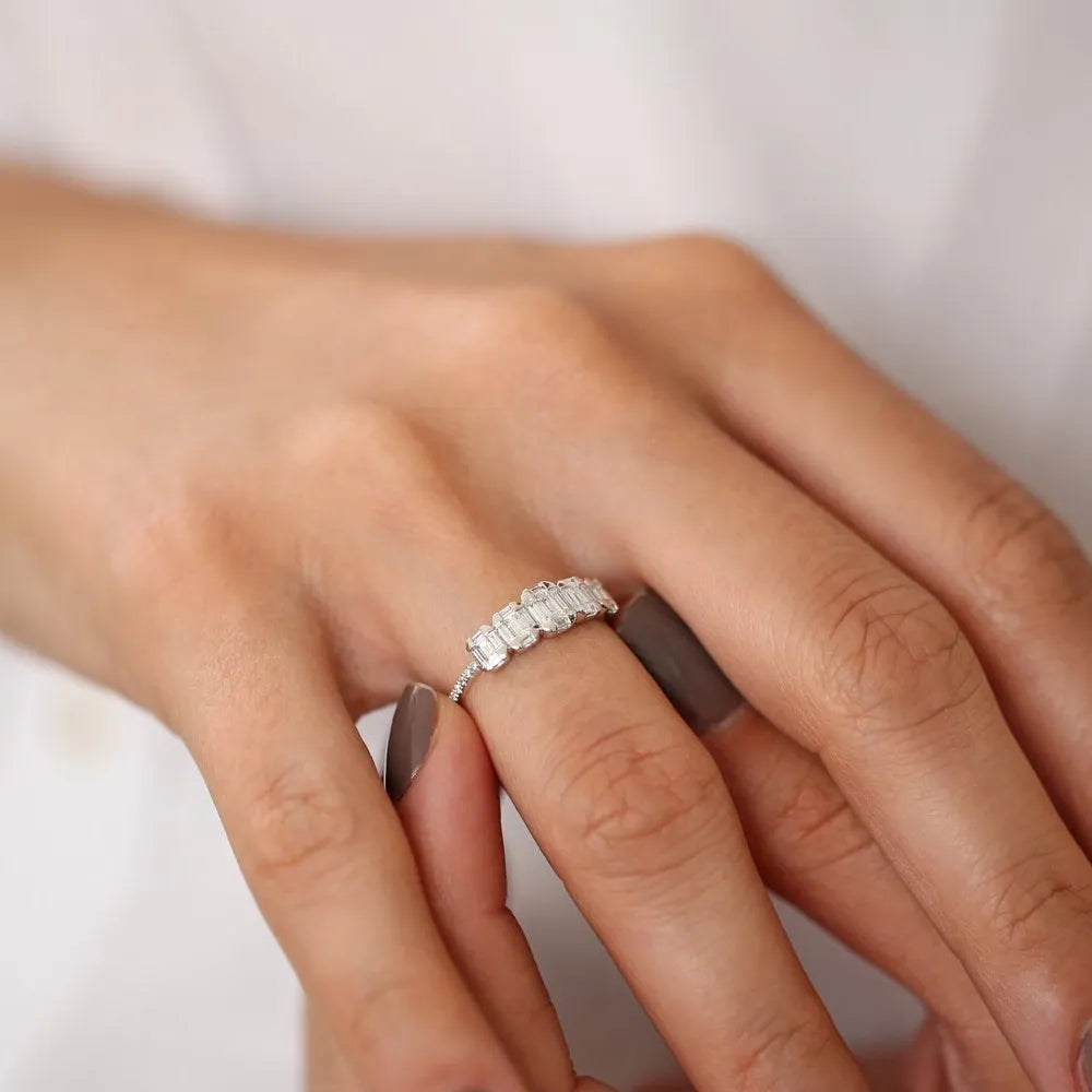 14K Gold 0.71 Carat Graduating Baguette and Round Diamond Ring