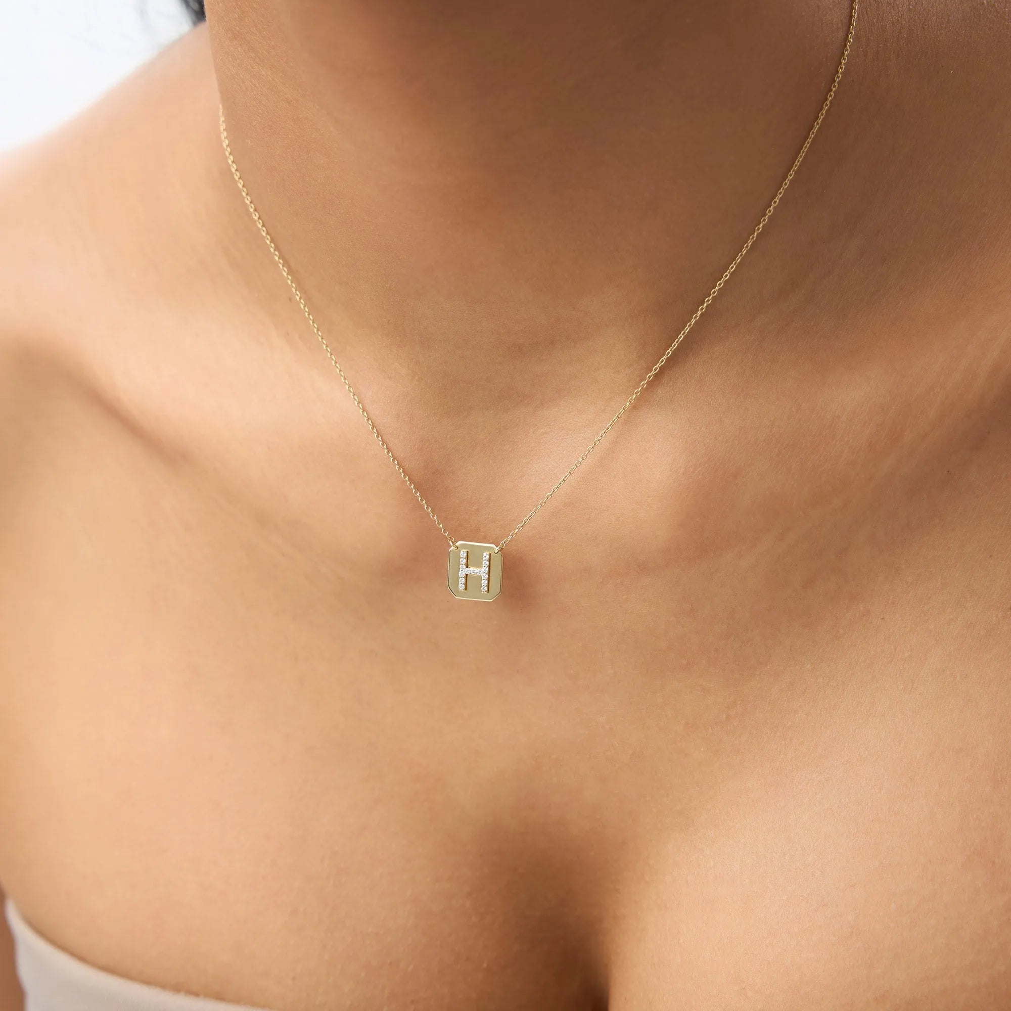 14K Solid Gold Round Diamond Initial Letter Pendant Necklace Prong Setting 0.10ctw