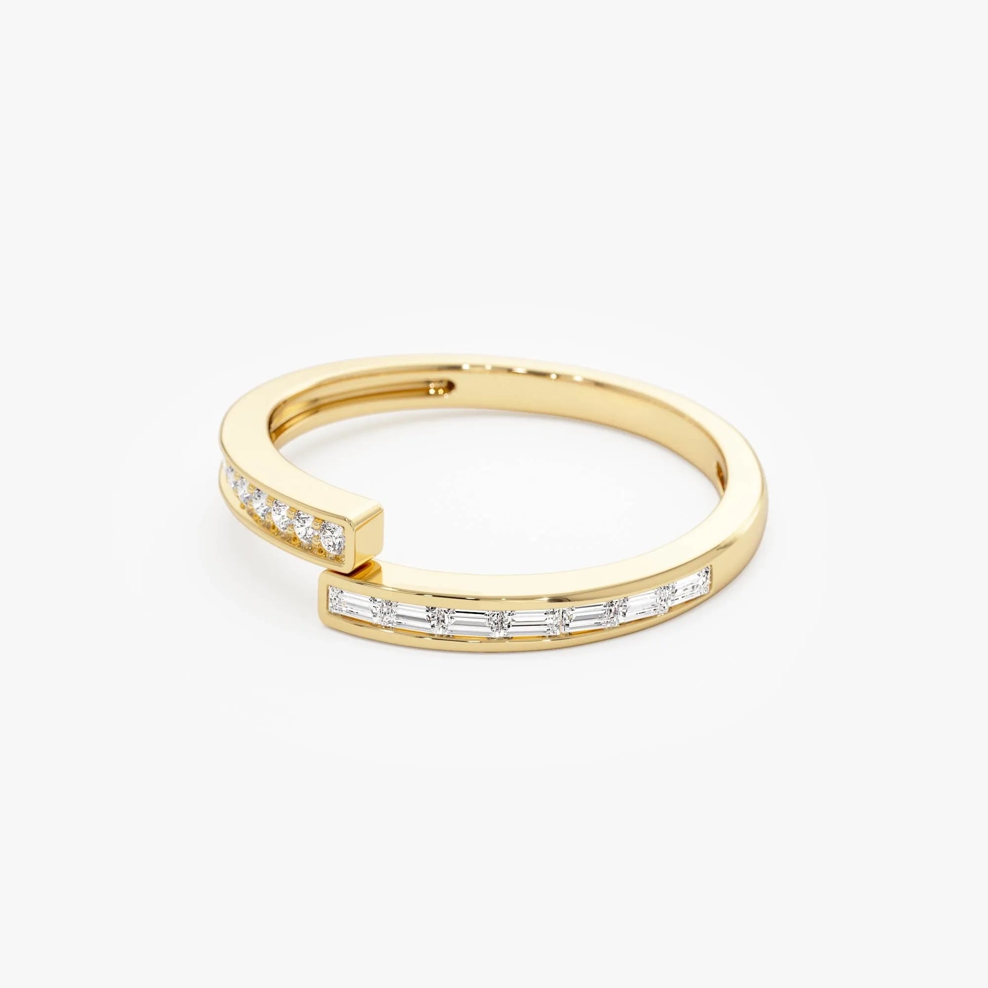 14k Solid Gold Baguette and Round Diamond Crossover Ring 0.25 ctw