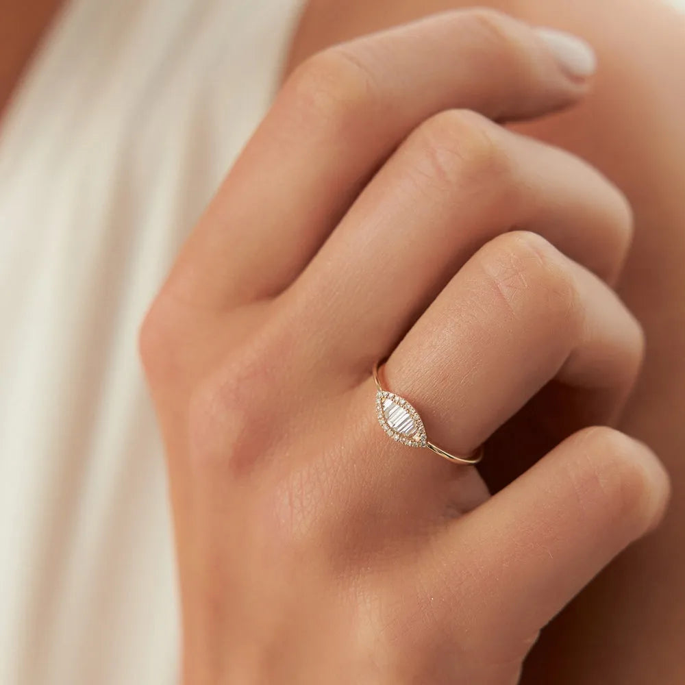 14K Gold Marquise Baguette and Round Diamond Ring 0.25 ctw